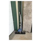 2 ROOF SNOW SHOVELS & ICE HAMMER