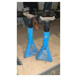 2 JACK STANDS