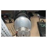 THANE Q PORTABLE PROPANE GRILL