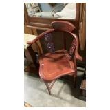 ROSEWOOD TONE CORNER CHAIR