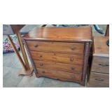PINE VTG BOBBIN 4 DRAWER DRESSER