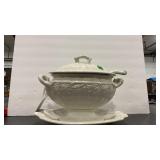 RED CLIFF 'WHEAT' IRONSTONE TUREEN