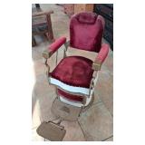 ISHIDA CAST IRON BARBER CHAIR