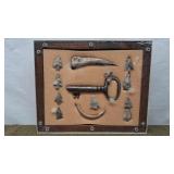 ARROWHEAD  BONE & KEY ASSORTMENT IN WOOD BOX