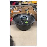 WAGNER CAST IRON DUTCH OVEN W/ MIS MATCH LID