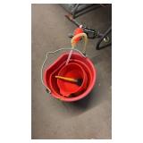 RED FEED BUCKET & FUNNEL