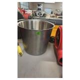 STAINLESS STEEL BUCKET