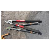 2 PRUNERS