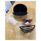 OAKLEY SUNGLASSES W/ INTERCHANGABLE LENSES