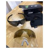 OAKLEY SUNGLASSES W/ ORIGINAL BOX