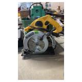 DEWALT 7 1/4' CIRCULAR SAW