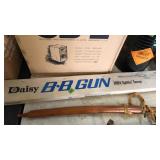 DAISY 1894 SPITTING IMAGE BB GUN IN ORIGINAL BOX
