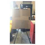 EASEL & CLAMP ON SPRING BOARD