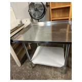 STAINLESS STEEL PREP TABLE