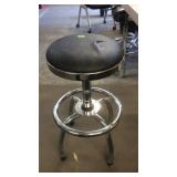 ADJUSTABLE STOOL W/ PADDED SEAT