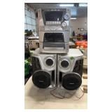 PANASONIC RADIO & 2 SPEAKERS