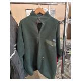 PATAGONIA FLEECE PULL OVER & RED WINDBREAKER