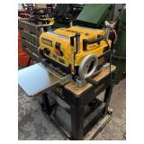 DEWALT DW735 13' THICKNESS PLANER