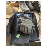 NRS WADING SOCKS, GLACIER GLOVES, WARMERS GLOVES