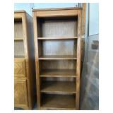 OAK LIVING ROOM ADJUSTABLE SHELF 32'X19'X76'