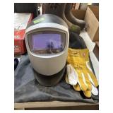 SPEEDLGAS AUTO DARKENING WELDING HELMET W/