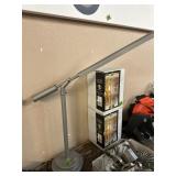 ADJUSTABLE LIGHT