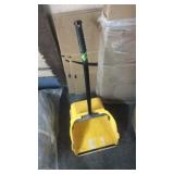 DUST PAN
