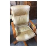 LEATHER SWIVEL OFFICE CHAIR