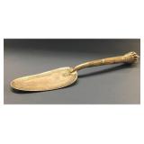 19THC. BURMESE SILVER PIE SLICE SERVER