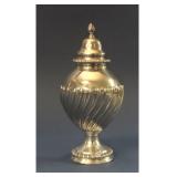 ENGLISH STERLING TEA URN, LONDON 1759,