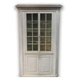 EARLY 19THC. HUDSON VALLEY CORNER CUPBOARD, GLAZED