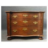 SERPENTINE FRONT 3 DRAWER COMMODE W/ BALL FEET