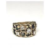 14KT YELLOW GOLD CLUSTER RING W/ 5 DIAMONDS