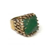 CARVED JADE IN 14KT YELLOW GOLD RING