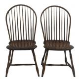 PR OF 10 SPINDLE BOW BACK WINDSOR CHAIRS, C.1810