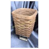 1985 longaberger basket with liner