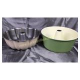 2 vintage metal bundt pans