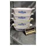 4 corningware petit pans- 3 with lids