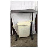 Roll around table and hamper