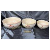 Vintage cat tail mixing bowls