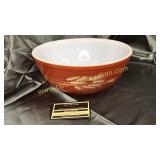 Pyrex wheat pattern large mixing bowl