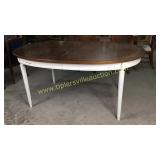 Sheraton leg dining table with painted distressed