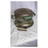 Green handle waffle iron