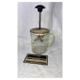 Vintage chopping measuring cup