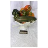 Fruit bowl with faux fruit