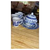 Churchill England blue willow tureen, platter
