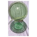 Green depression uranium platter and dish with