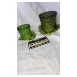 Daisy and button hats