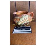 Roseville brown freesia creamer