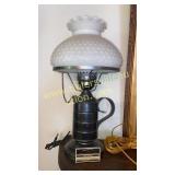 Lamp with hobnail shade